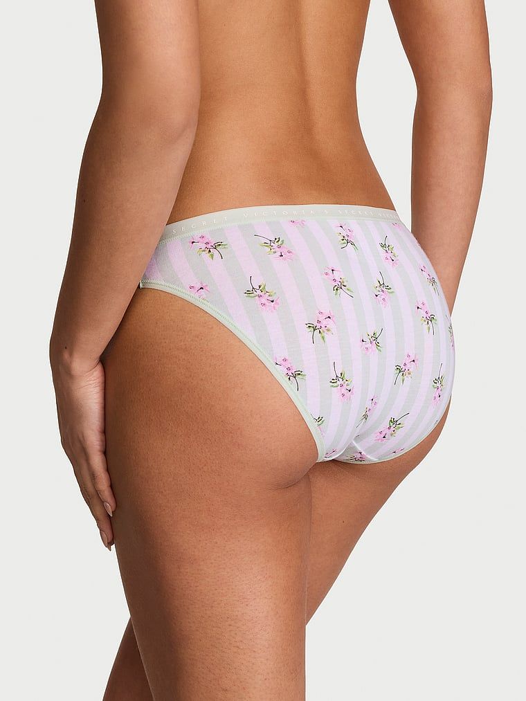 Majtki bawełniane Bikini. Produkt jest wzorzysty i pochodzi z kolekcji Victoria's Secret. 