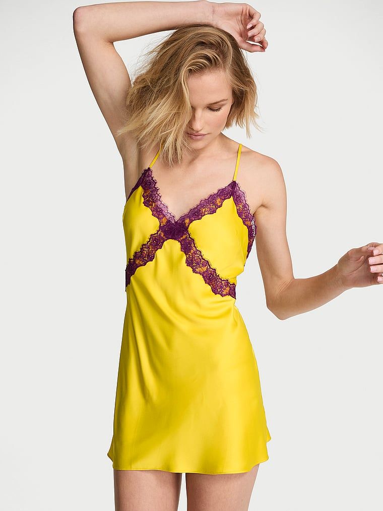 Very Sexy Koszulka nocna satynowa Satin and Rose Slip