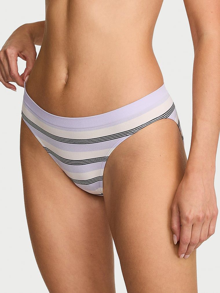 Majtki Seamless Stripe Bikini. Produkt jest wzorzysty i pochodzi z kolekcji Seamless. 