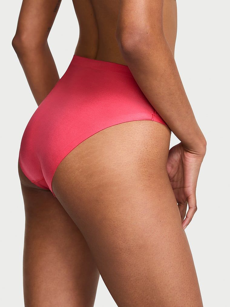 Majtki ze średnim stanem No-Show Bikini. Produkt ma kolor czerwony i pochodzi z kolekcji No-Show. 