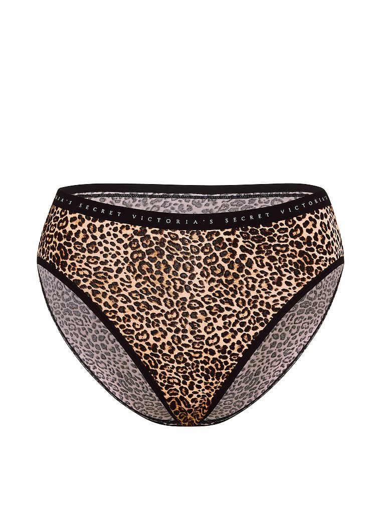 Majtki bawełniane figi z wysoko wyciętymi nogawkami High-Leg Brief. Produkt jest wzorzysty i pochodzi z kolekcji Victoria's Secret. 