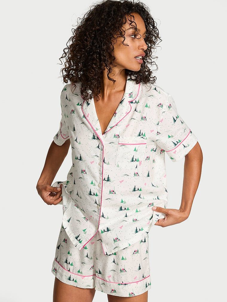 Flanelowa piżama z szortami. Produkt jest wzorzysty i pochodzi z kolekcji Victoria's Secret. 
