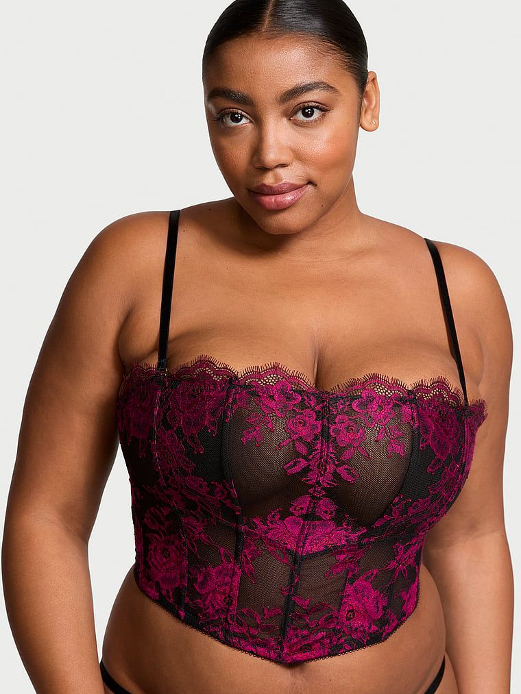 Top gorestowy Rose Lace. Produkt ma wzór kwiatowy i pochodzi z kolekcji Very Sexy. 