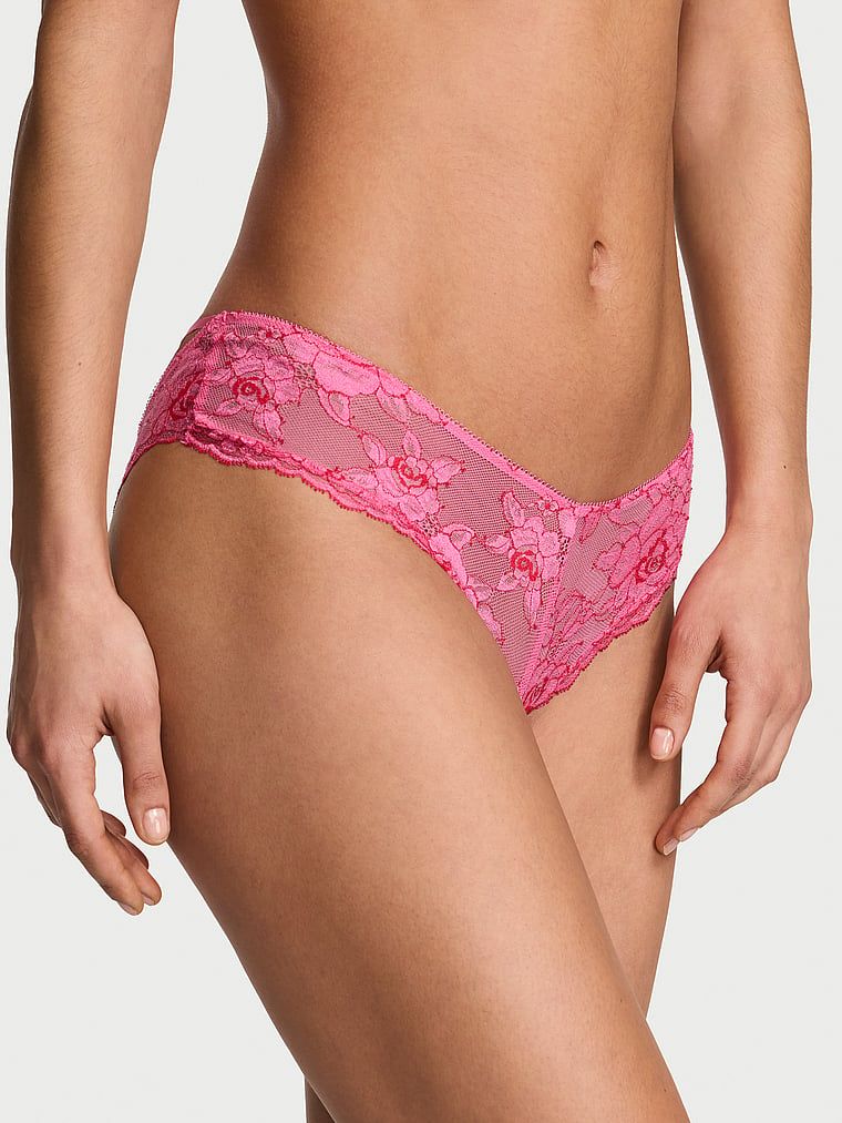 Majtki koronkowe bez kroku Rose Lace Strappy Ring Hardware. Produkt jest wielokolorowy i pochodzi z kolekcji Very Sexy. 