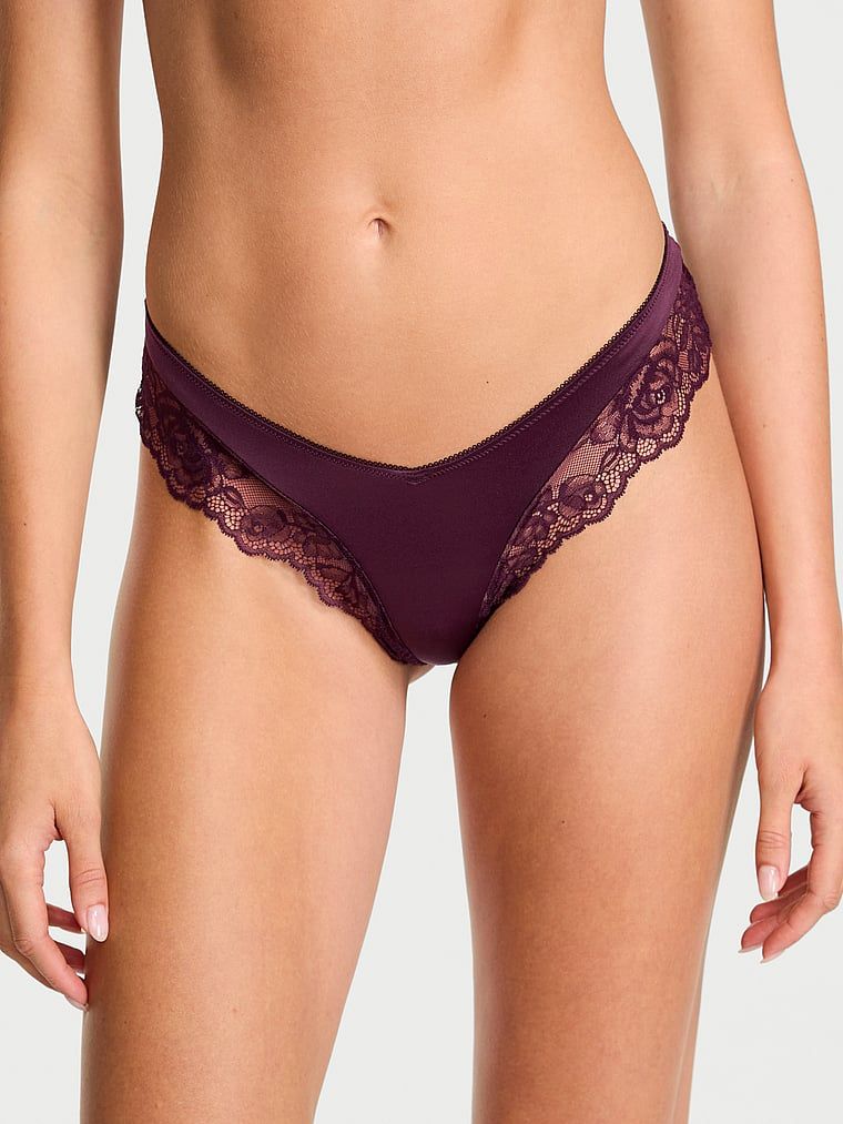 Very Sexy Majtki z koronką na krawędziach i wysoko wyciętymi nogawkami Lace-Trim Cheeky