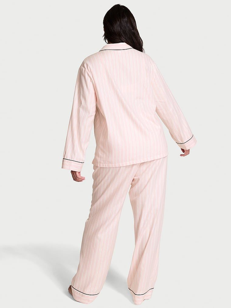 Flanelowa piżama z długimi spodniami. Produkt jest wzorzysty i pochodzi z kolekcji Victoria's Secret. 