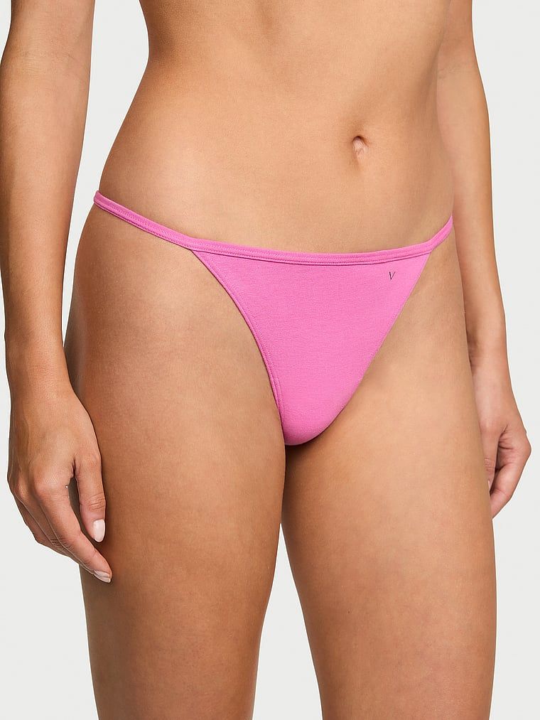 Stringi bawełniane Stretch Cotton. Produkt ma kolor różowy i pochodzi z kolekcji Victoria's Secret. 