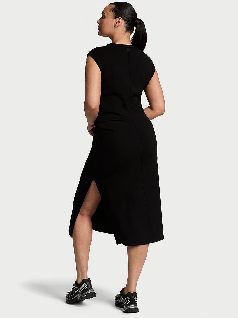 VSX Sukienka dzianinowa midi VSX Featherweight Knit