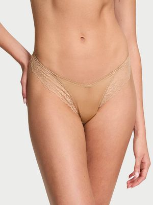 Very Sexy Stringi z koronką i wysoko wyciętymi nogawkami Lace-Trim High-Leg
