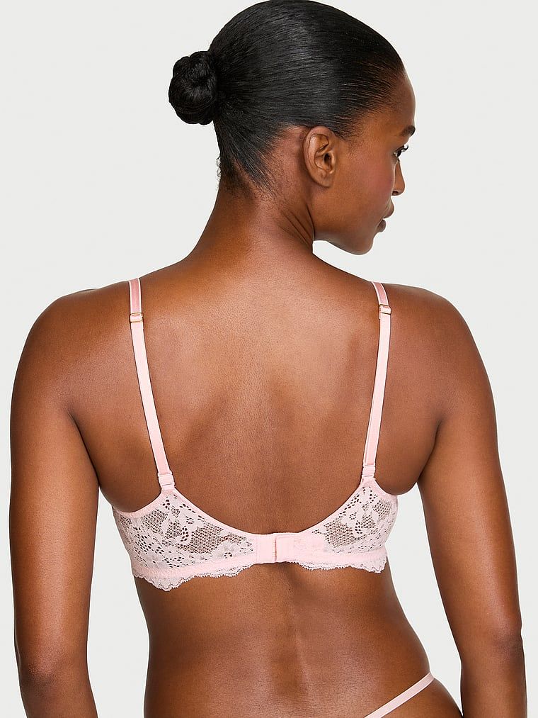 Biustonosz nieusztywniany balkonetka Wicked Lace Balconette. Produkt ma kolor różowy i pochodzi z kolekcji Dream Angels. 