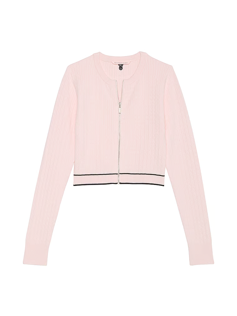 Kardigan z dzianiny zapinany na suwak Luxe Cable-Knit. Produkt ma kolor różowy i pochodzi z kolekcji Victoria's Secret. 