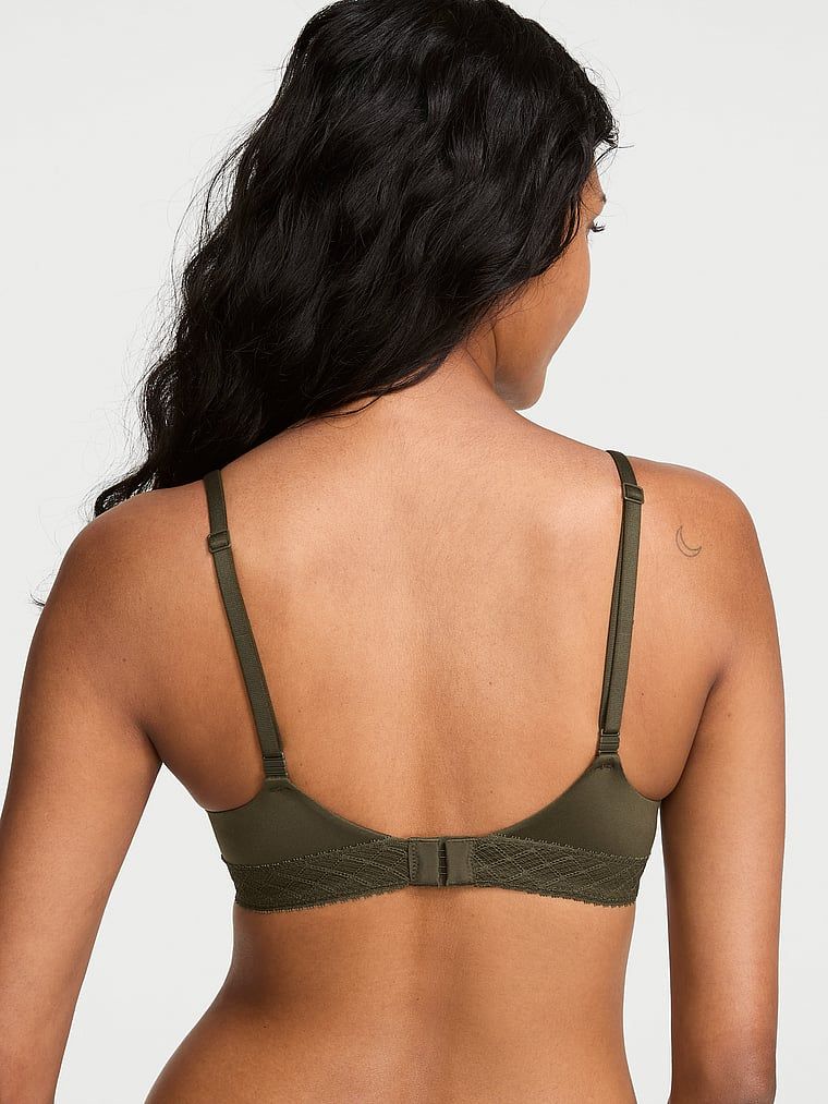 Biustonosz lekko usztywniany z mocno zabudowanymi miseczkami ze wstawkami z koronki. Produkt ma kolor zielony i pochodzi z kolekcji Body by Victoria. 