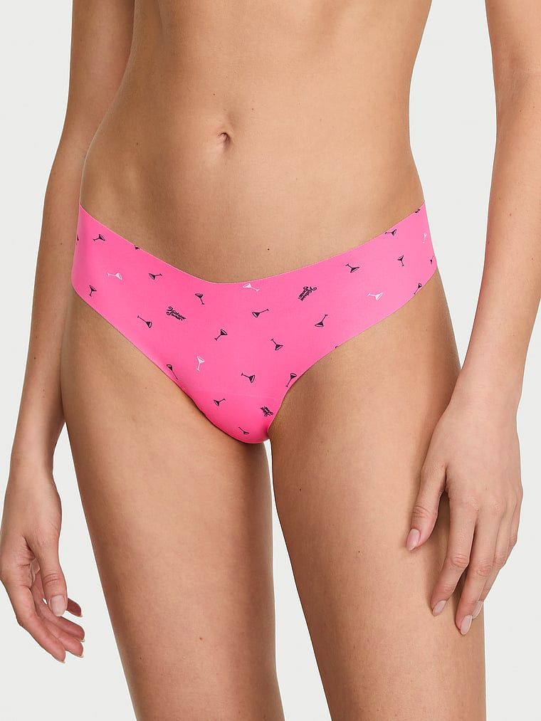 Stringi bezszwowe No-Show. Produkt ma kolor wzorzysty i pochodzi z kolekcji No-Show. 