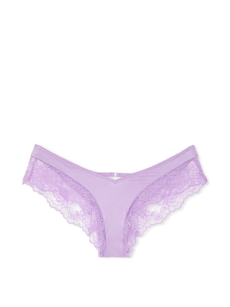 Majtki z koronką na krawędziach i wysoko wyciętymi nogawkami Lace-Trim Cheeky. Produkt ma kolor purpurowy i pochodzi z kolekcji Very Sexy. 