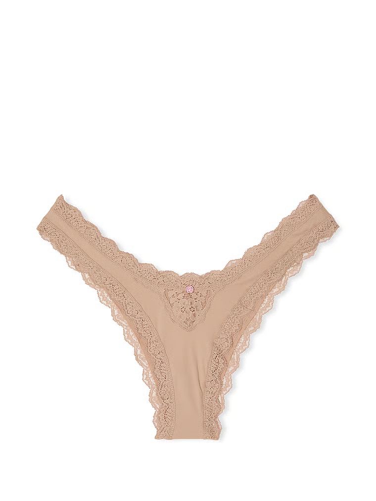 Majtki brazyliany z koronką Lace Trim Brazilian. Produkt ma kolor beżowy i pochodzi z kolekcji Dream Angels. 