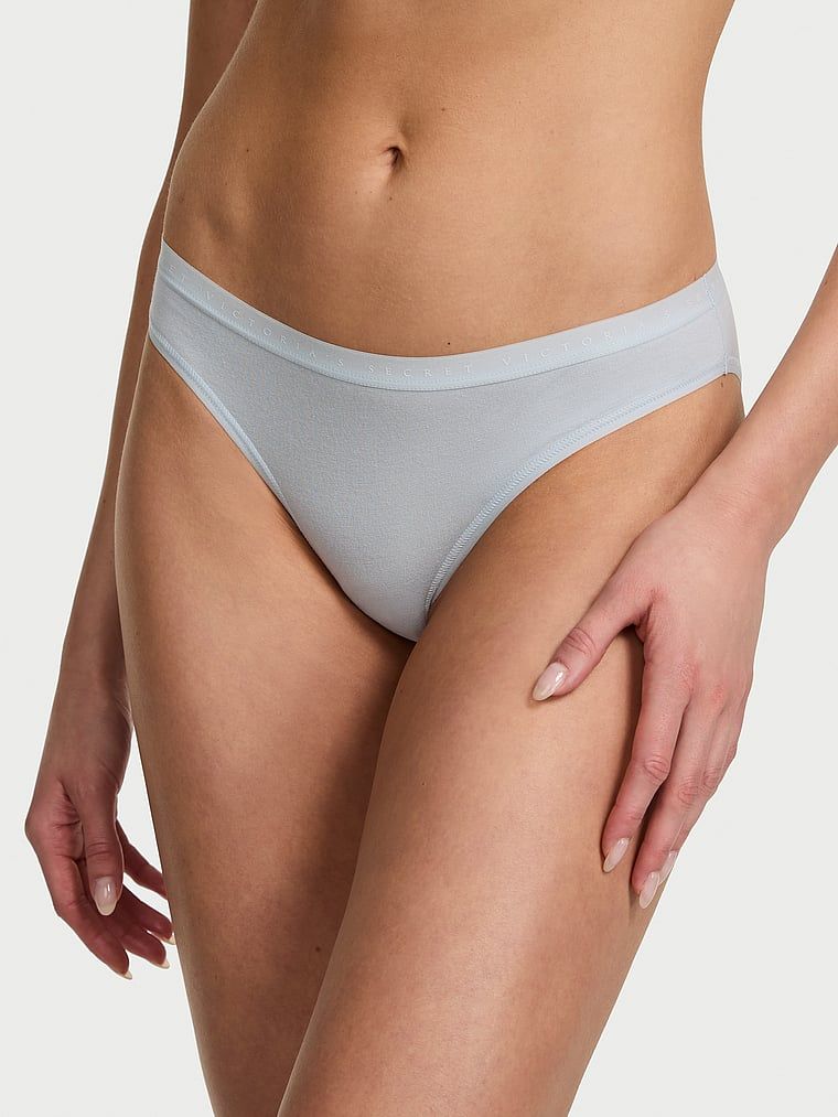 Majtki bawełniane Bikini. Produkt ma kolor niebieski i pochodzi z kolekcji Victoria's Secret. 