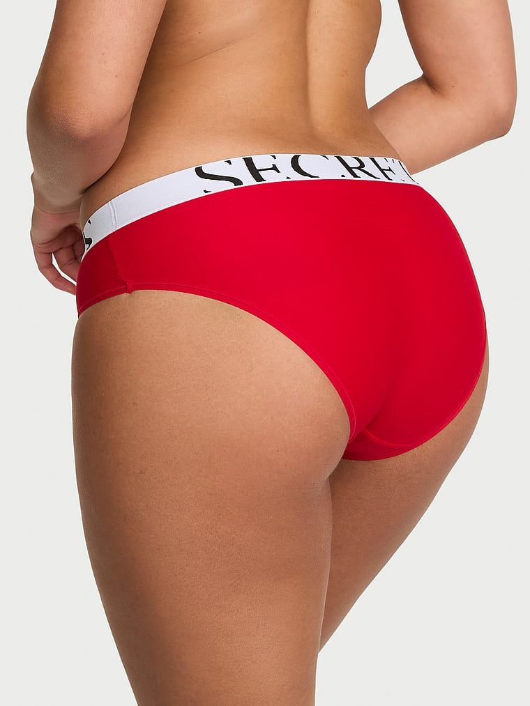 Majtki z logo Cool Hiphugger. Produkt ma kolor czerwony i pochodzi z kolekcji Victoria's Secret. 