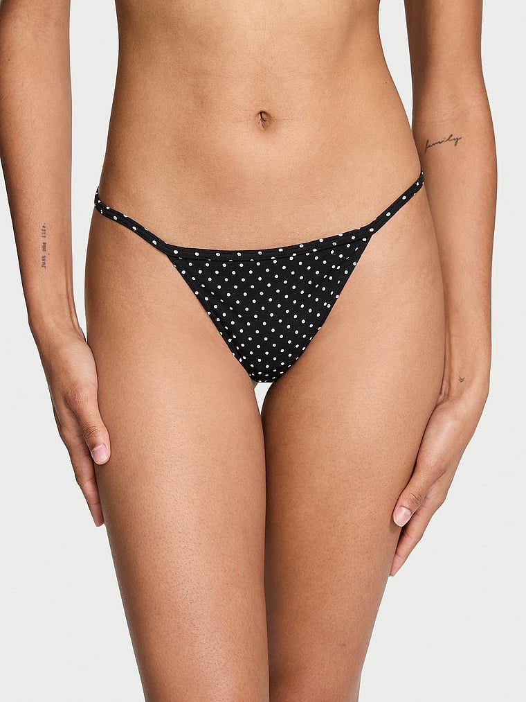 Stringi bawełniane Stretch Cotton. Produkt jest wzorzysty i pochodzi z kolekcji Victoria's Secret. 