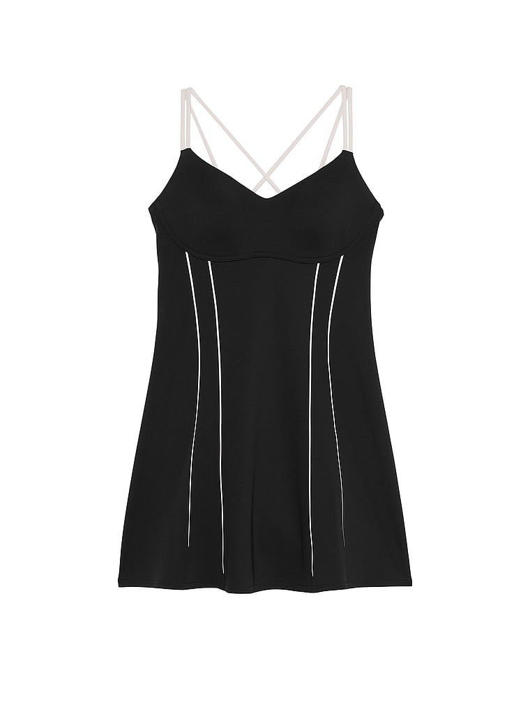 Sukienka sportowa mini VSX Elevate Chroma Contours. Produkt ma kolor czarny i pochodzi z kolekcji VSX. 