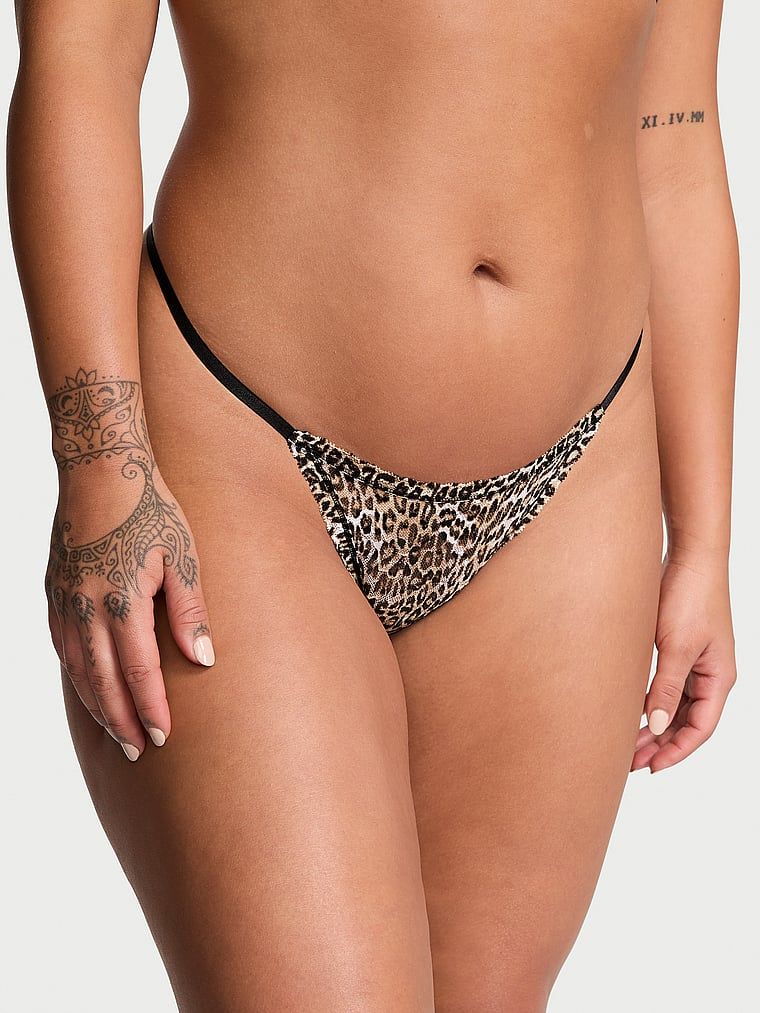 Stringi koronkowe Lace. Produkt ma wzór z motywem zwierzęcym i pochodzi z kolekcji Lacie. 