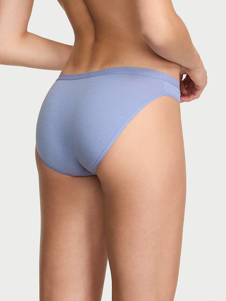 Majtki bawełniane Bikini. Produkt ma kolor purpurowy i pochodzi z kolekcji Victoria's Secret. 