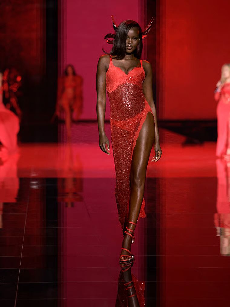 Dream Angels Biustonosz lekko usztywniany koronkowy Classic Demi