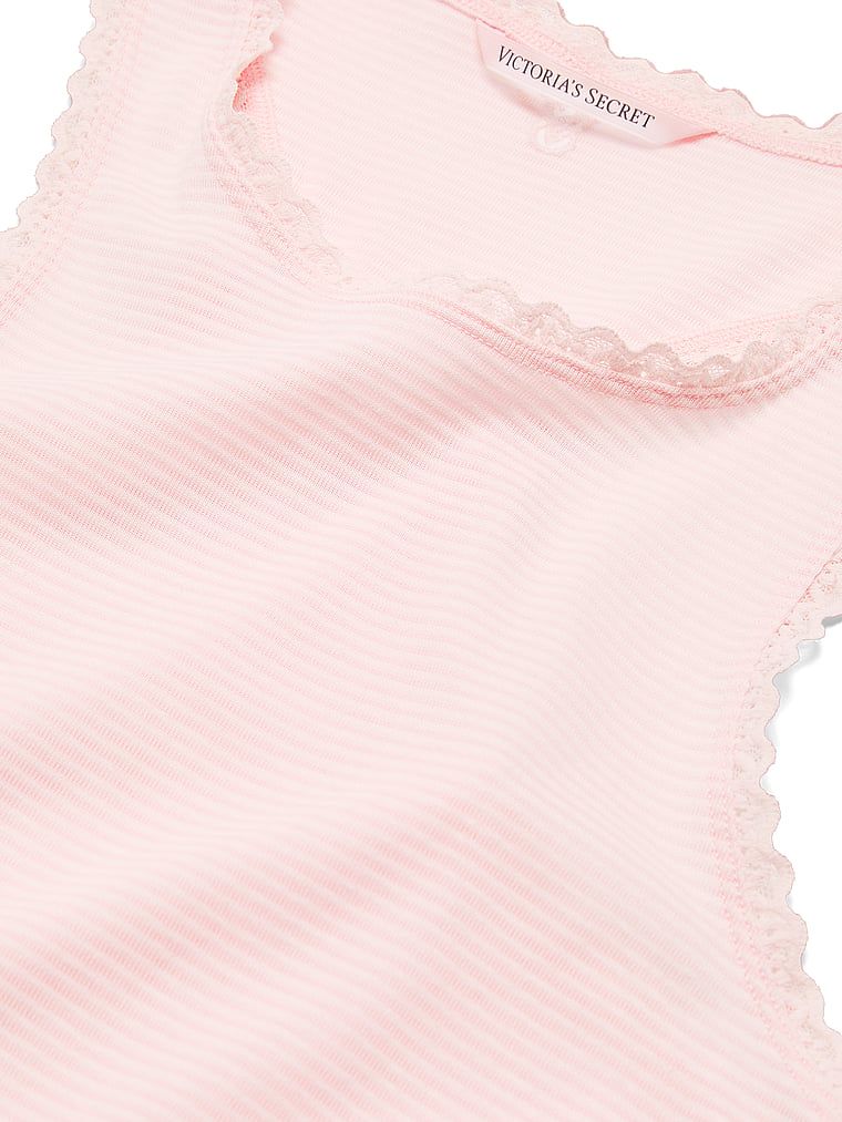 Zestaw do spania z bawełny - top i spodnie Shadow Stripe. Produkt ma kolor różowy i pochodzi z kolekcji Victoria's Secret. 