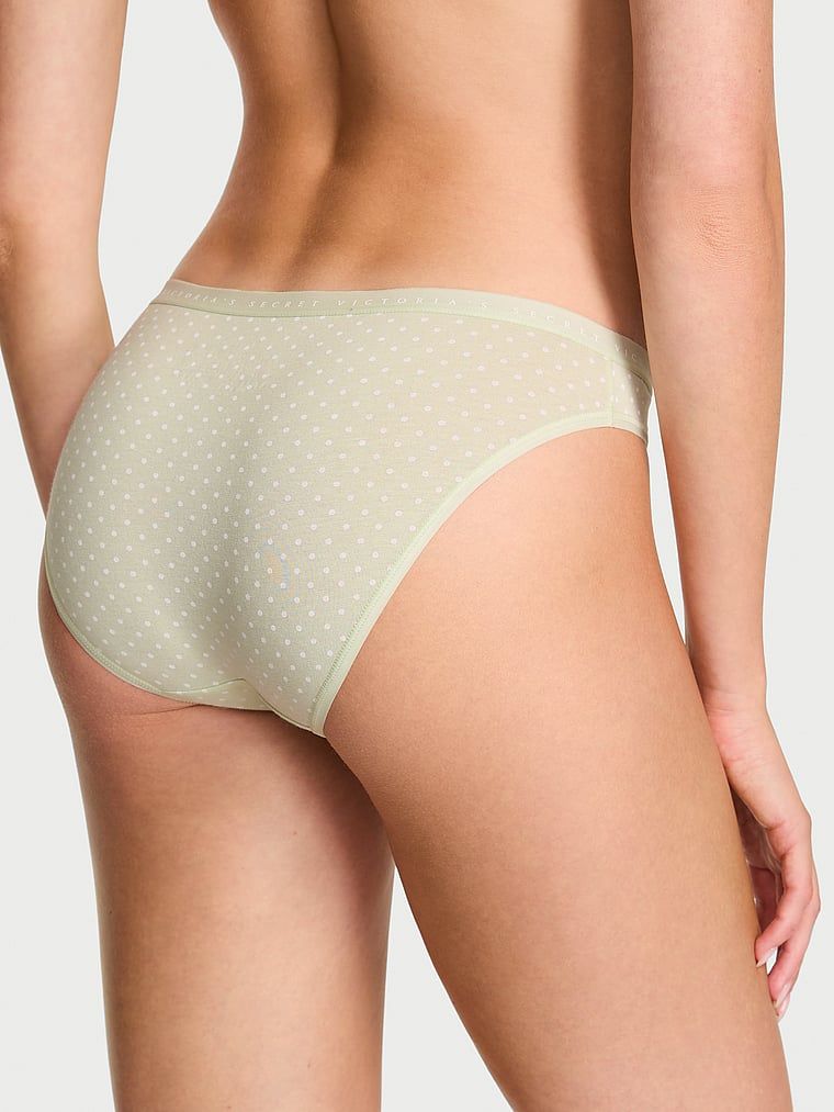 Majtki bawełniane Bikini. Produkt jest wzorzysty i pochodzi z kolekcji Body by Victoria. 