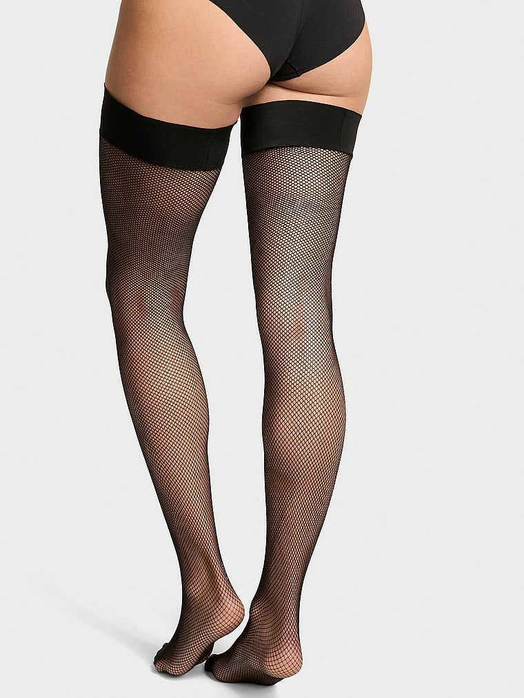Pończochy kabaretki Fishnet. Produkt ma kolor czarny i pochodzi z kolekcji Very Sexy. 