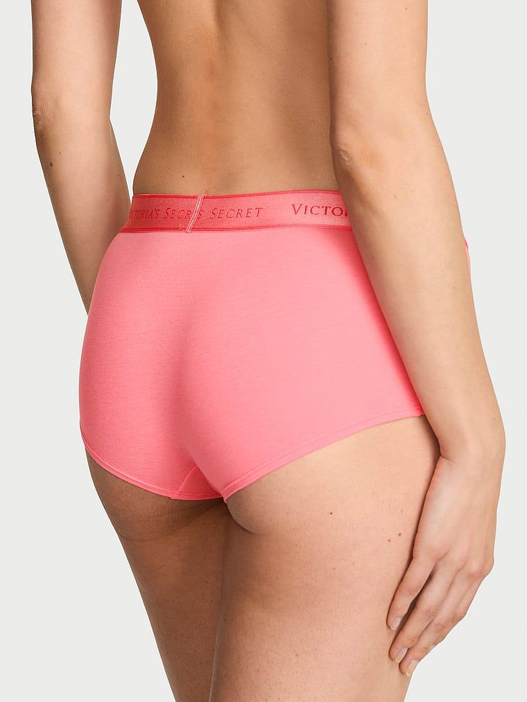 Majtki bawełniane szorty z logo w talii Boyshort. Produkt ma kolor różowy i pochodzi z kolekcji Cotton. 