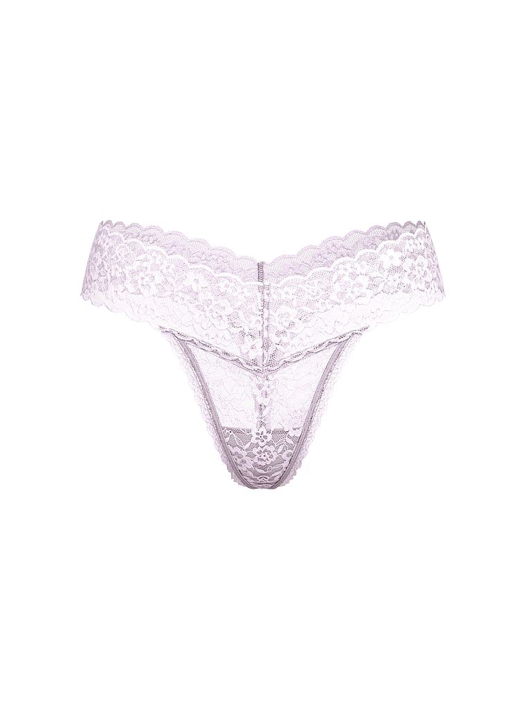 Stringi koronkowe Blossom. Produkt ma kolor purpurowy i pochodzi z kolekcji Lacie. 