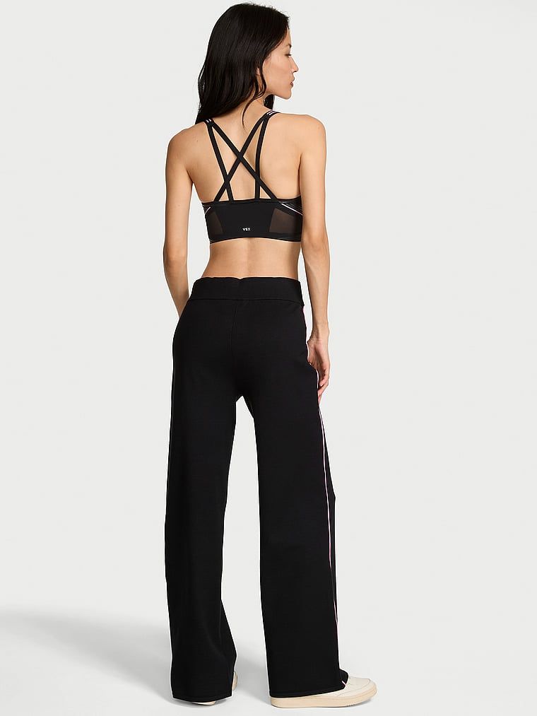 Spodnie dresowe Tipped Knit. Produkt ma kolor czarny i pochodzi z kolekcji VSX. 