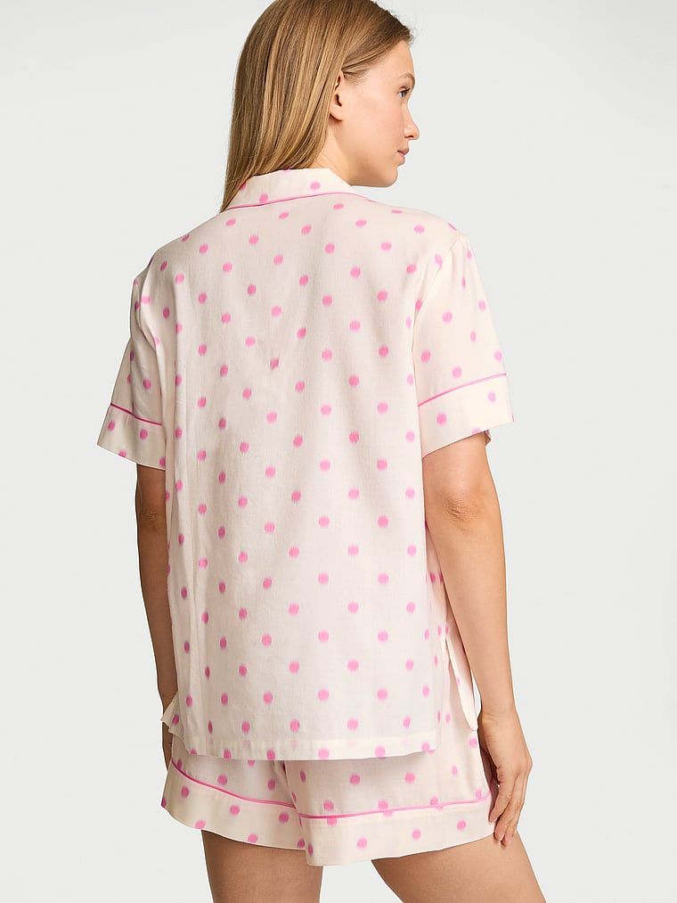 Flanelowa piżama z szortami. Produkt ma kolor wzorzysty i pochodzi z kolekcji Victoria's Secret. 