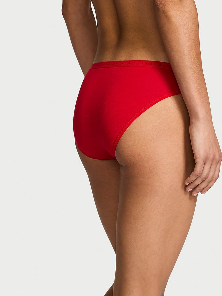 Majtki bawełniane Bikini. Produkt ma kolor czerwony i pochodzi z kolekcji Victoria's Secret. 