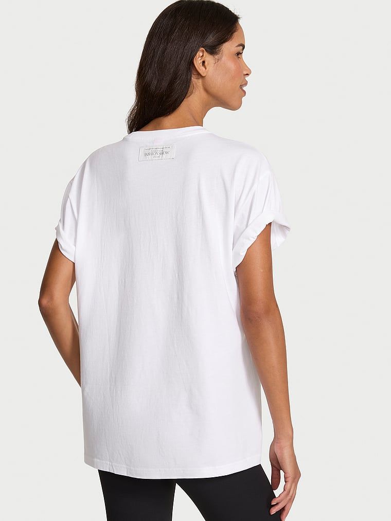 T-shirt bawełniany oversize VSFS 2025. Produkt ma kolor biały i pochodzi z kolekcji Angel Essentials. 