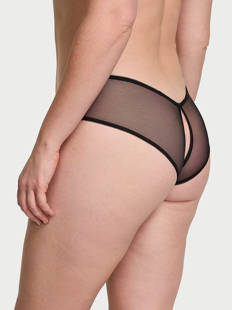 Majtki z siateczki bez kroku. Produkt ma kolor czarny i pochodzi z kolekcji Very Sexy. 