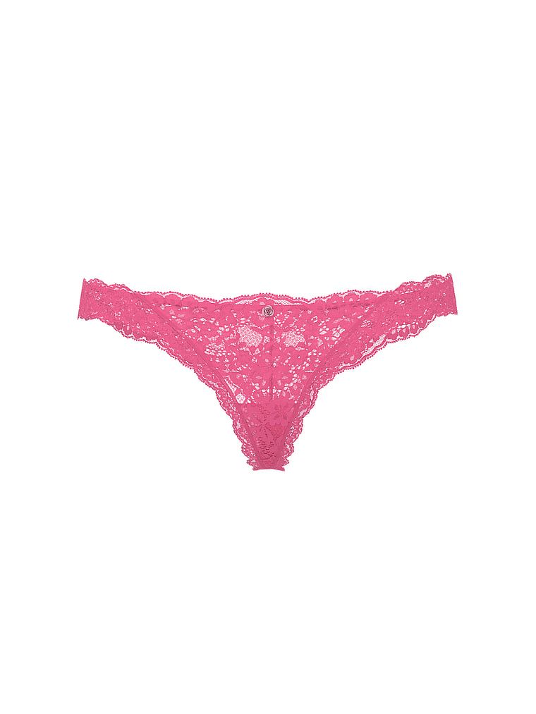 Stringi koronkowe Lace. Produkt ma kolor różowy i pochodzi z kolekcji Dream Angels. 