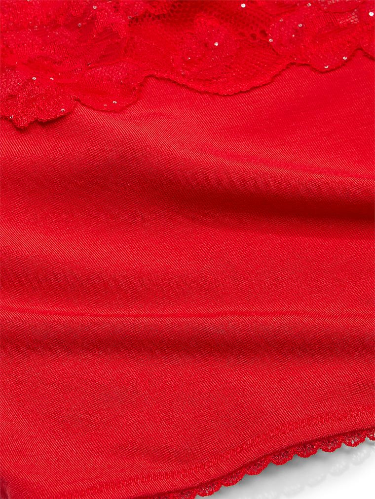 Zestaw z modalu z koronką do spania Cami Set. Produkt ma kolor czerwony i pochodzi z kolekcji Victoria's Secret. 