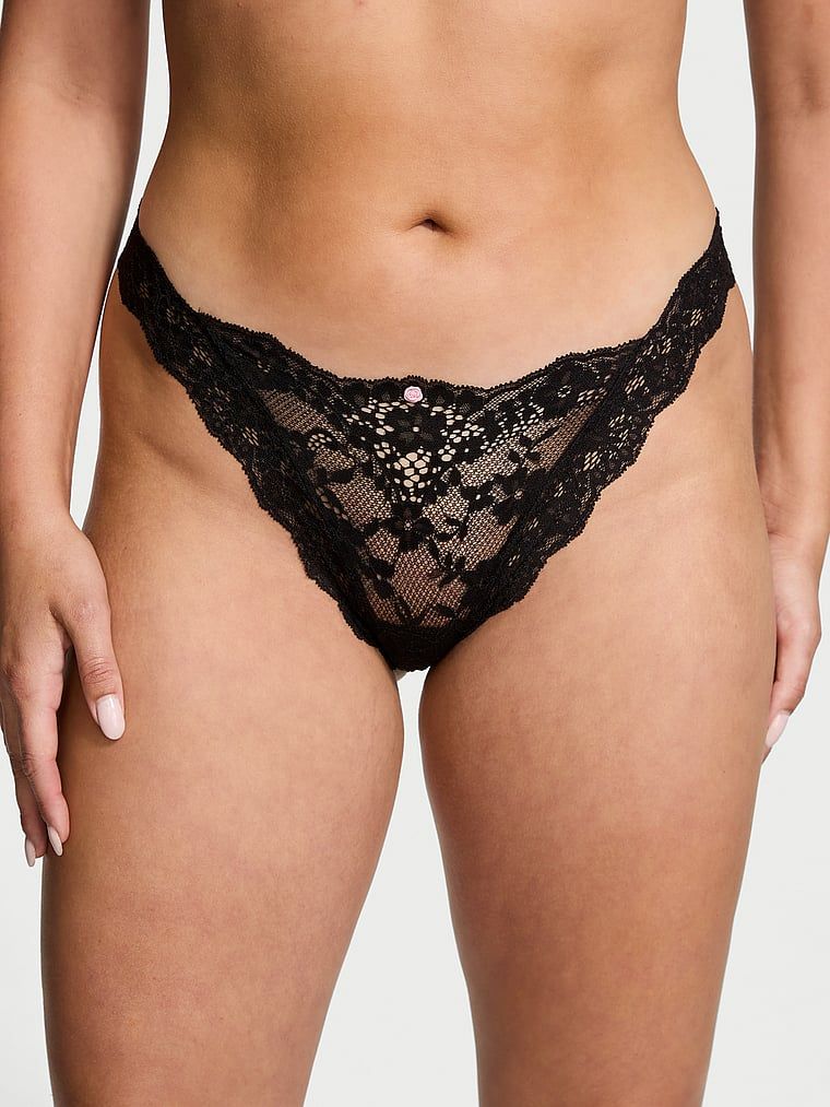 Majtki brazyliany koronkowe Brazilian. Produkt ma kolor czarny i pochodzi z kolekcji Dream Angels. 