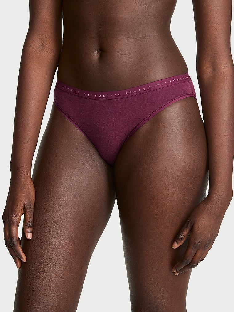 Majtki bawełniane Bikini. Produkt ma kolor różowy i pochodzi z kolekcji Victoria's Secret. 