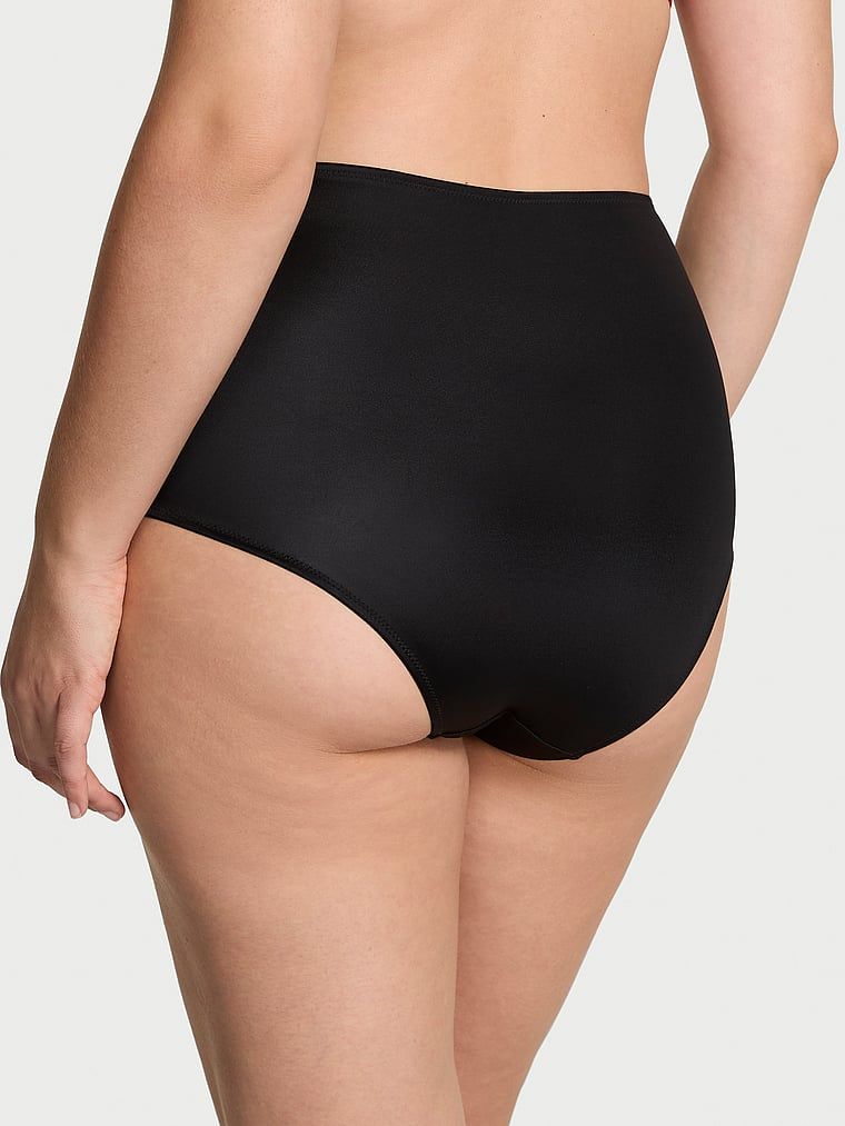 Majtki z wysokim stanem figi Smooth. Produkt ma kolor czarny i pochodzi z kolekcji Very Sexy. 