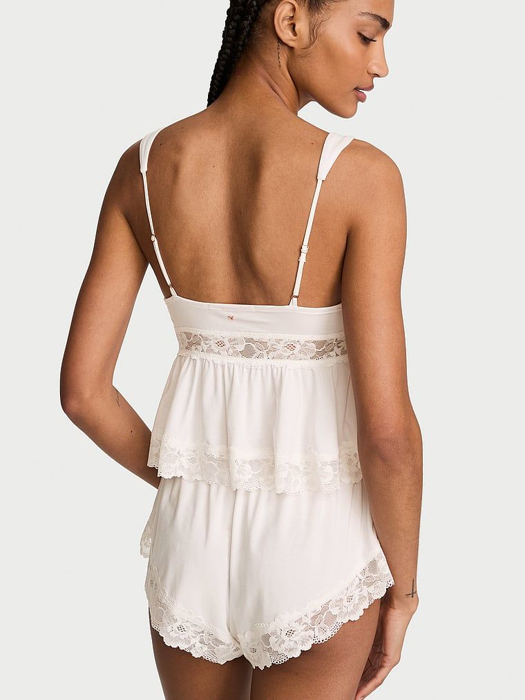 Zestaw z modalu do spania SoSoft. Produkt ma kolor biały i pochodzi z kolekcji Victoria's Secret. 