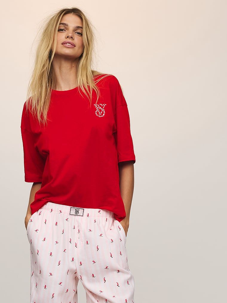 Piżama flanelowa - t-shirt i spodnie. Produkt ma kolor czerwony i pochodzi z kolekcji Victoria's Secret. 