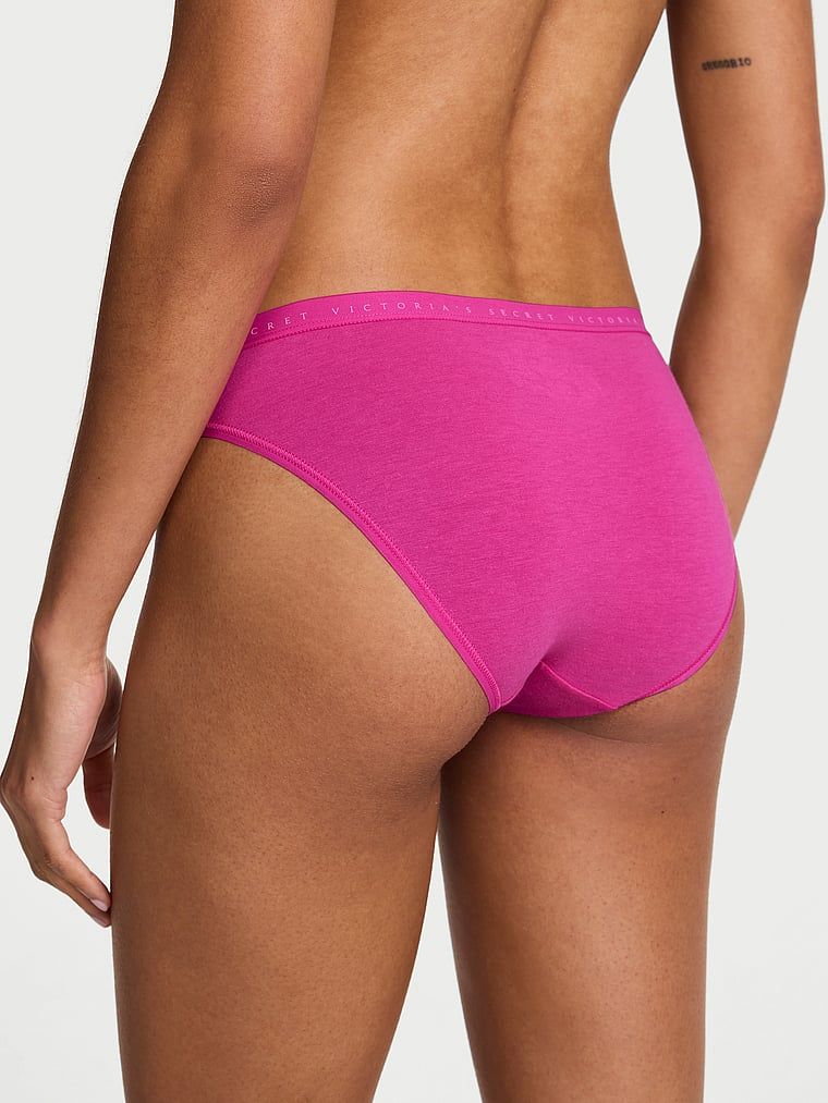 Majtki bawełniane Bikini. Produkt ma kolor różowy i pochodzi z kolekcji Victoria's Secret. 
