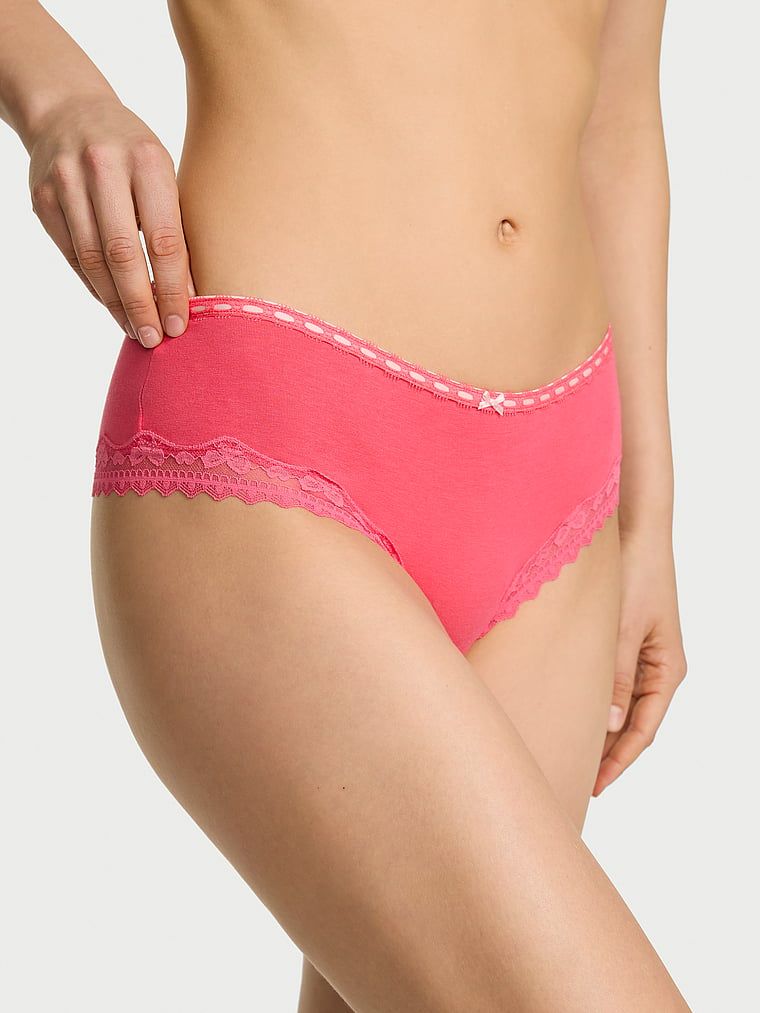 Majtki bawełniane Bow Lace-Trim Cheeky. Produkt ma kolor różowy i pochodzi z kolekcji Lace Trim. 
