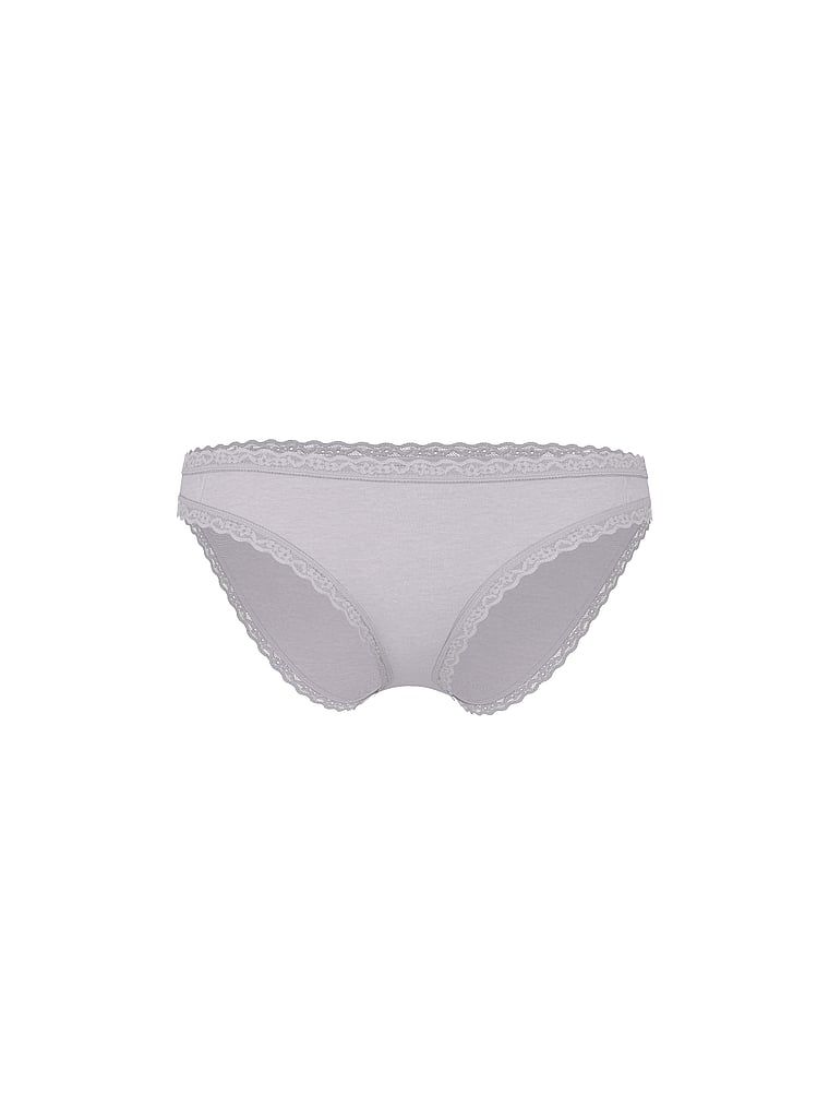 Majtki bawełniane z koronką Lace-Trim Bikini. Produkt ma kolor fioletowy i pochodzi z kolekcji Lace Trim. 