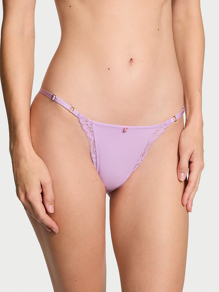 Majtki z regulowanymi paskami z koronką Lace-Trim Bikini. Produkt ma kolor purpurowy i pochodzi z kolekcji Dream Angels. 