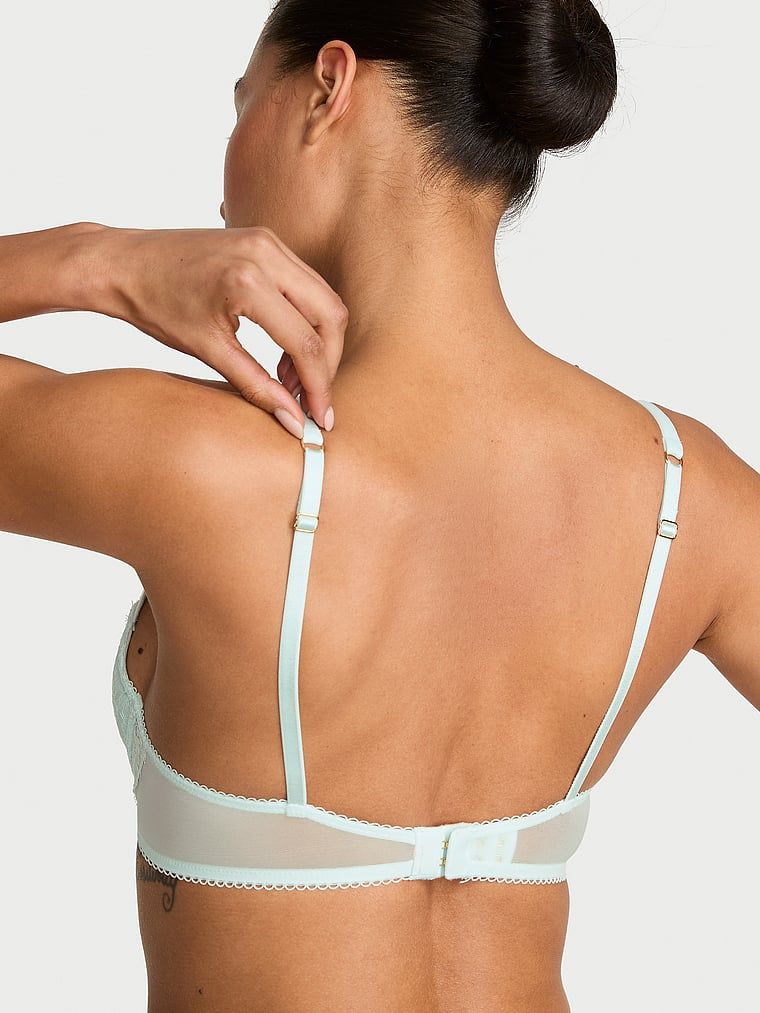 Biustonosz nieusztywniany balkonetka Wicked Mesh-Trim. Produkt ma kolor niebieski i pochodzi z kolekcji Dream Angels. 