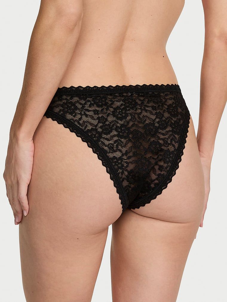 Majtki koronkowe Lace 90s. Produkt ma kolor czarny i pochodzi z kolekcji Lacie. 