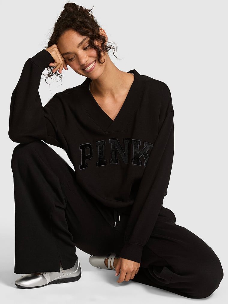 PINK Bluza Campus Fleece z dekoltem w serek